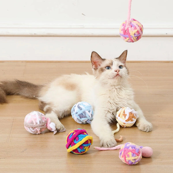 Balle  en peluche pour chat